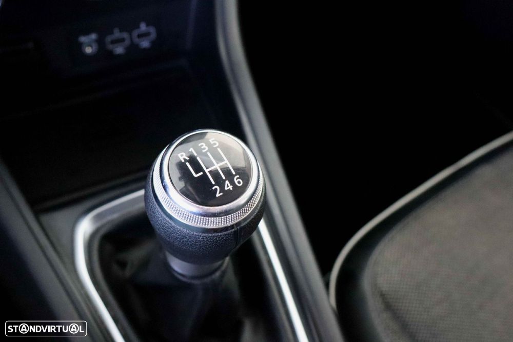 Renault Captur 1.0 TCe Techno - 37