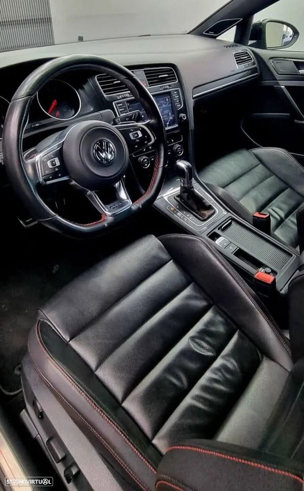 VW Golf - 27