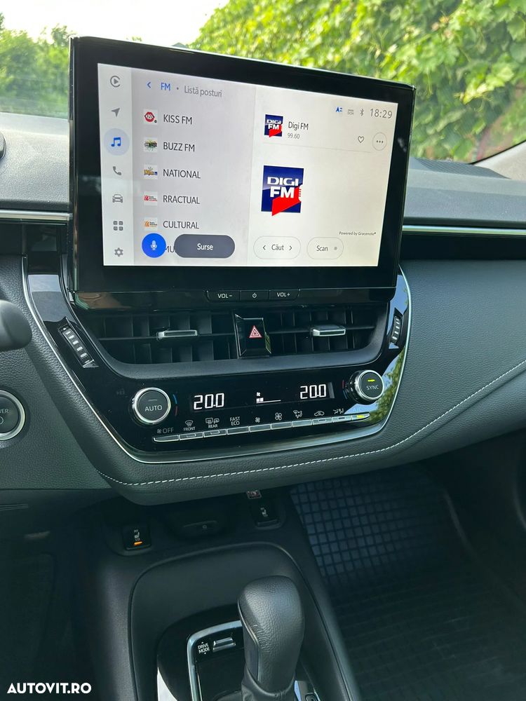 Toyota Corolla - 13