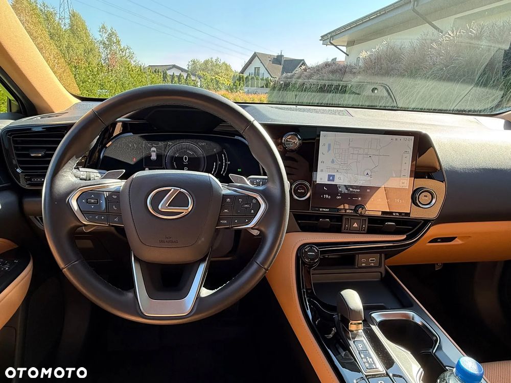 Lexus NX 350h Prestige AWD - 22