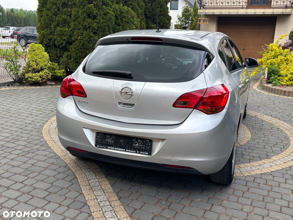 Opel Astra 1.6 Edition - 12