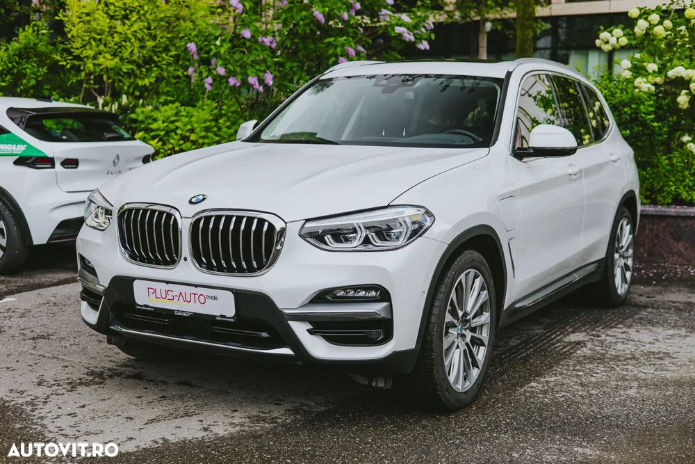 BMW X3 xDrive30e Aut. Luxury Line - 3