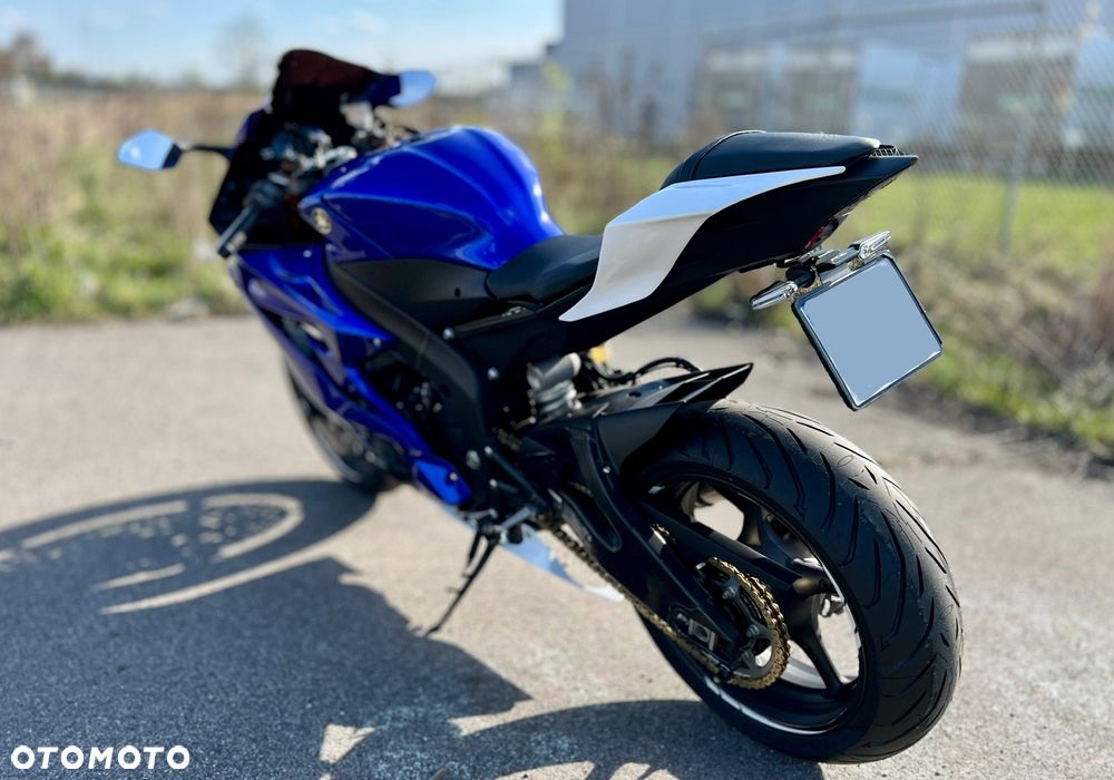 Yamaha R6 - 14