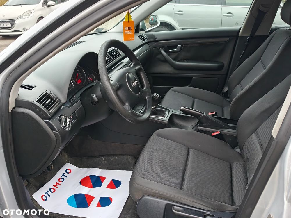 Audi A4 Limousine - 6