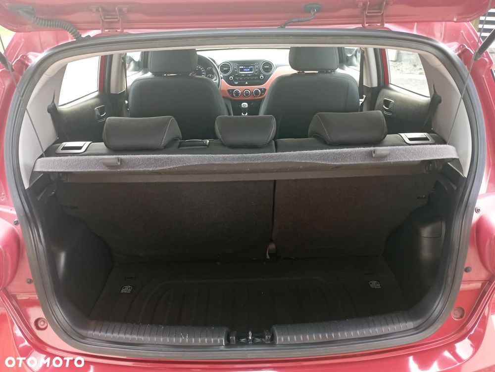 Hyundai i10 1.2 Fifa World Cup Edition - 22
