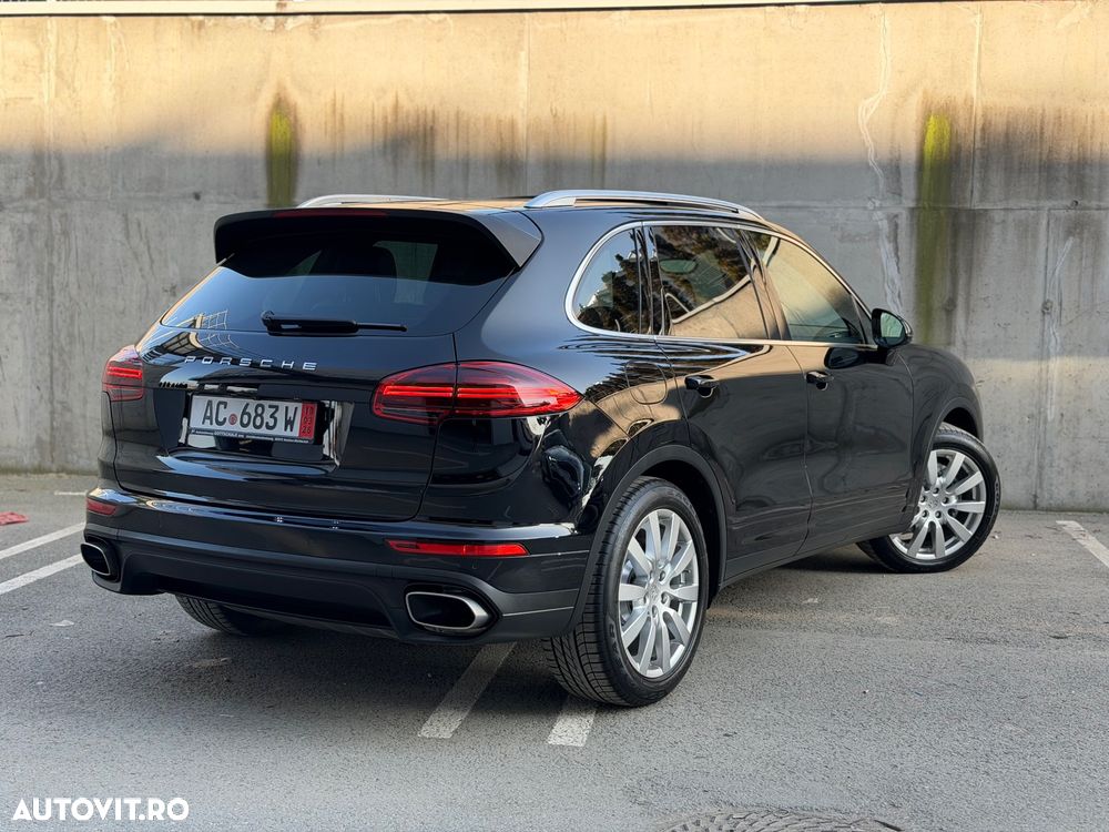 Porsche Cayenne Platinum Edition - 4