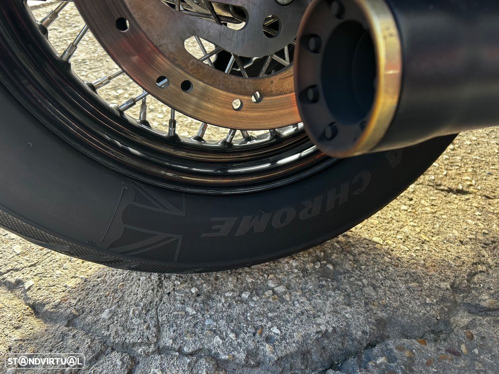 Harley-Davidson Softail Street Bob 2019 - 25