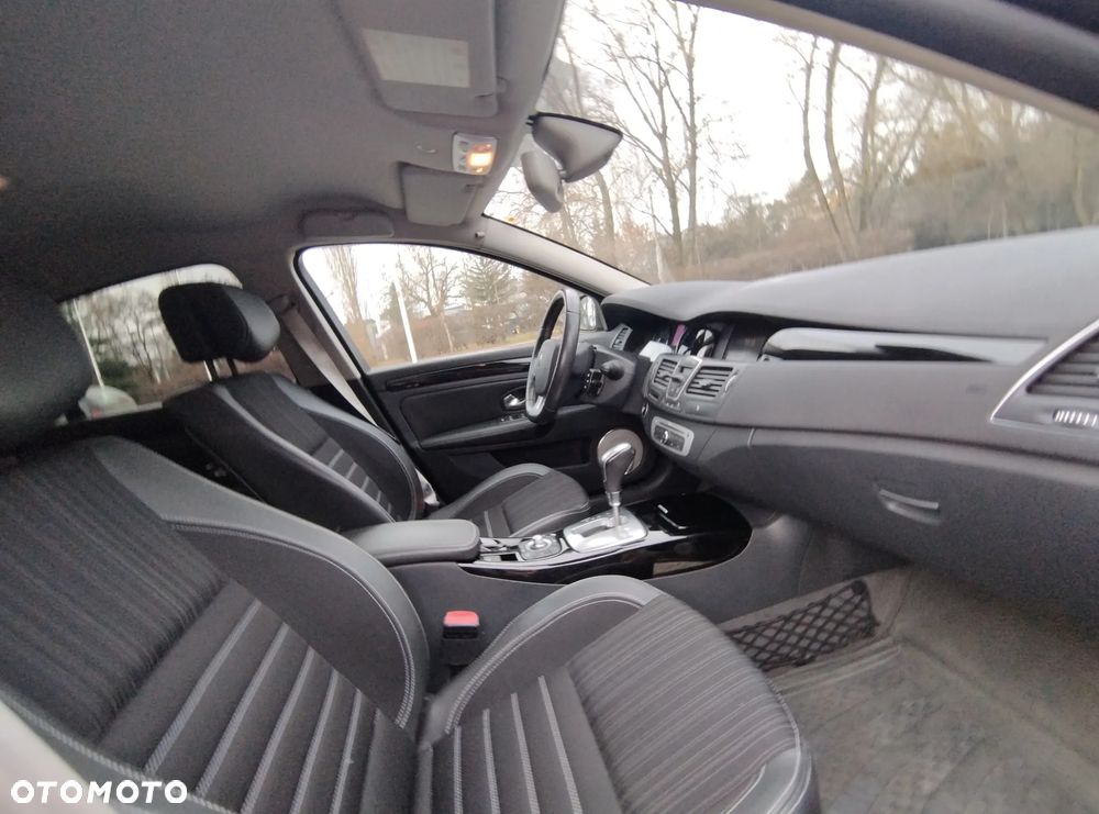 Renault Laguna 2.0 dCi Bose Edition - 22
