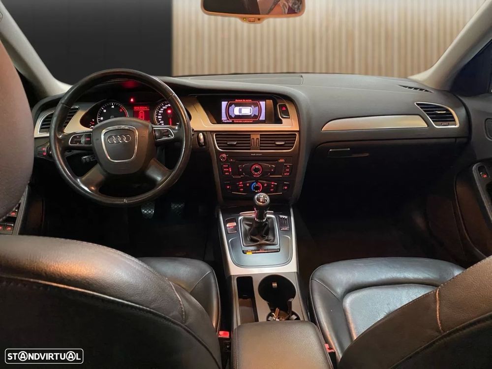 Audi A4 Avant 2.0 TDI Business Line Advance - 9