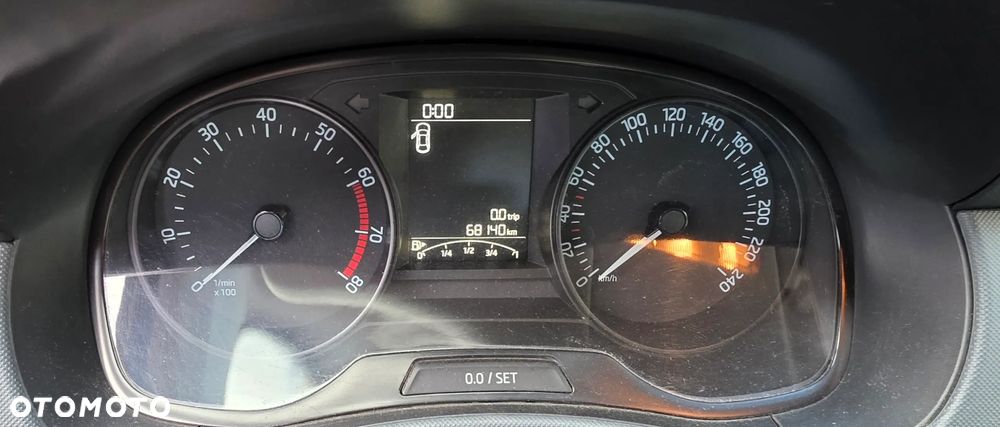 Skoda Fabia 1.0 Joy - 11