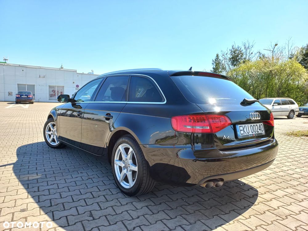 Audi A4 Avant 2.0 TDI DPF Attraction - 4