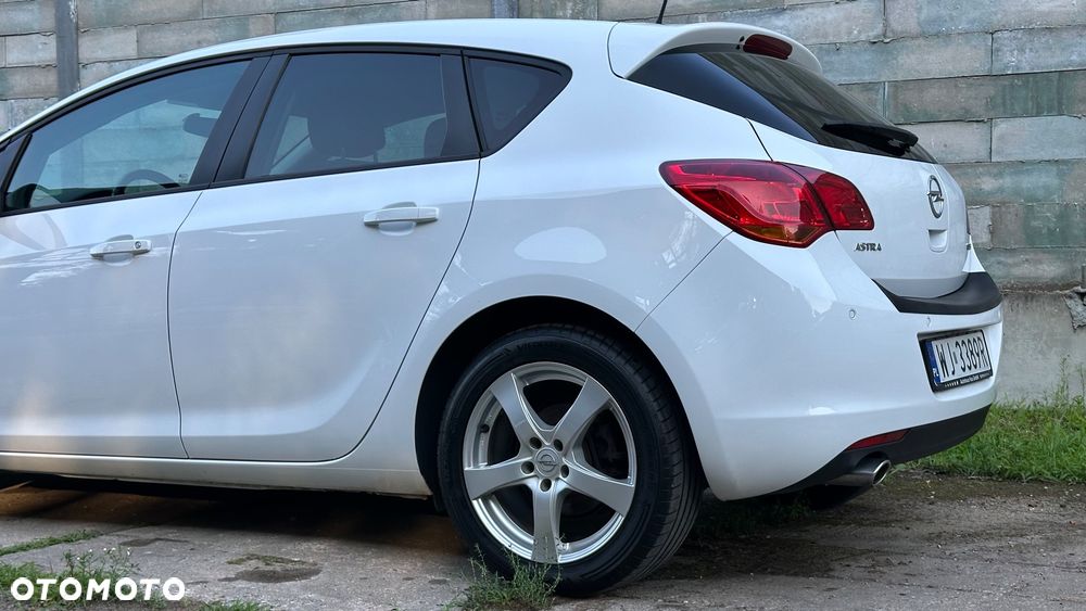 Opel Astra 1.4 Turbo Design Edition - 14