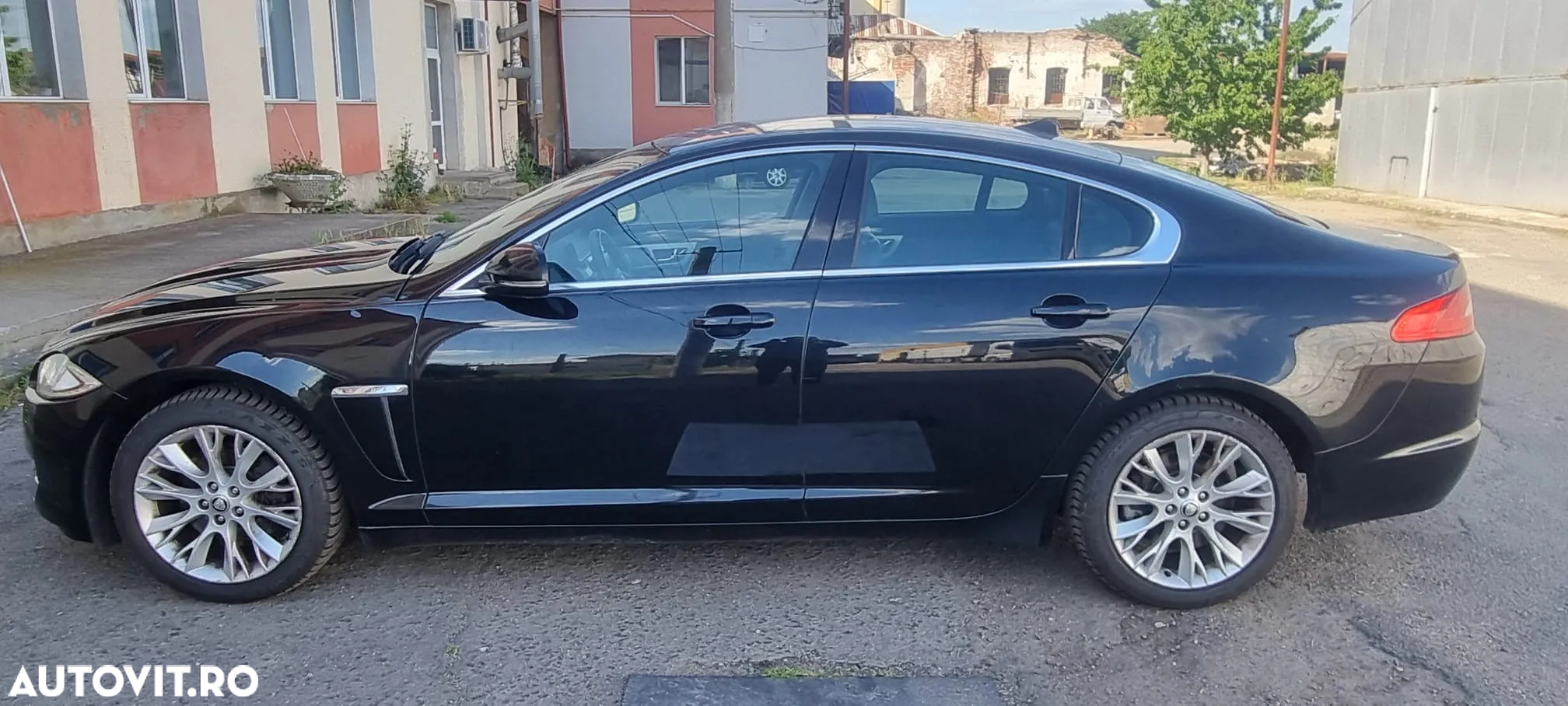 Jaguar XF - 16