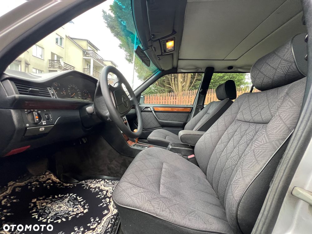 Mercedes-Benz W124 (1984-1993) - 9