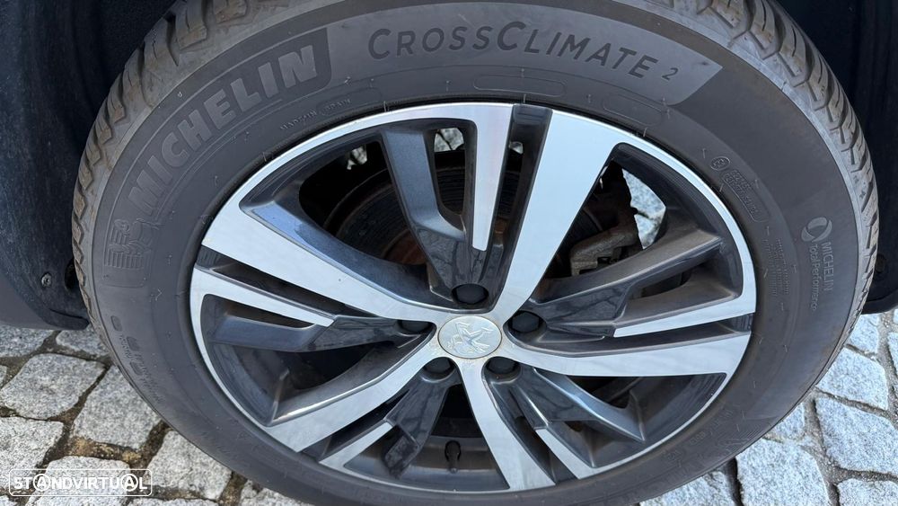 Peugeot 3008 BlueHDi 130 Stop & Start EAT8 Active Pack - 29