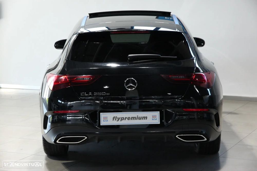 Mercedes-Benz CLA 250 e Shooting Brake AMG Line - 30