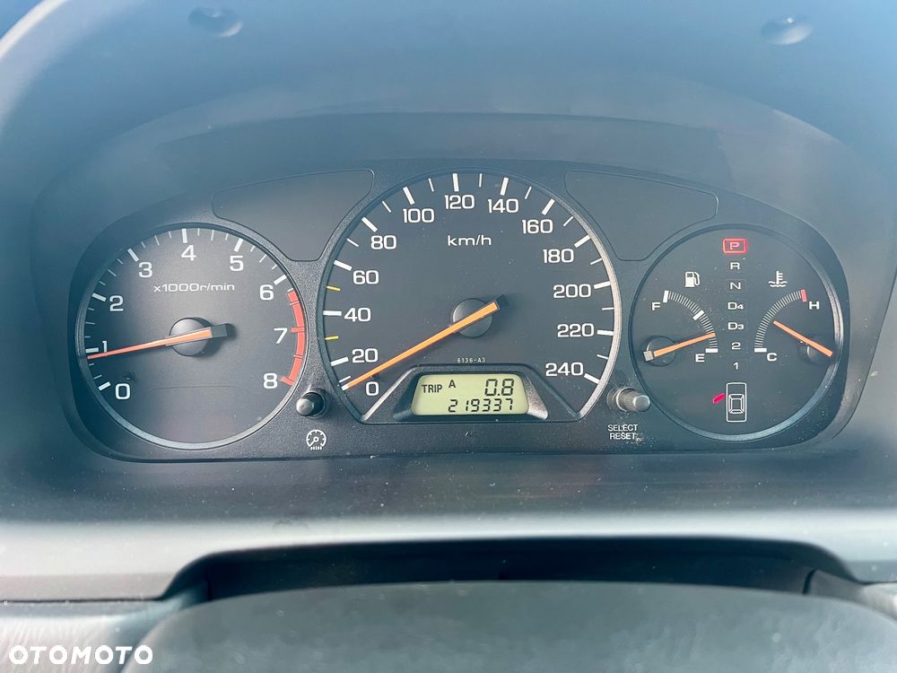 Honda Accord 2.0 ES - 20