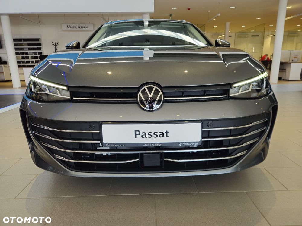Volkswagen Passat - 2