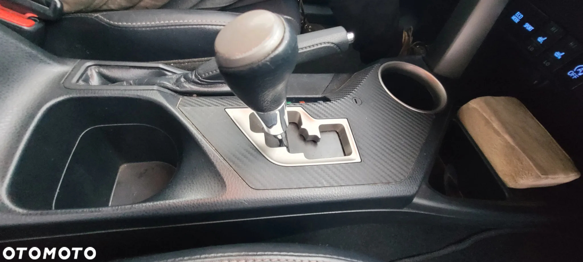 Toyota RAV4 2.0 Prestige MS - 9
