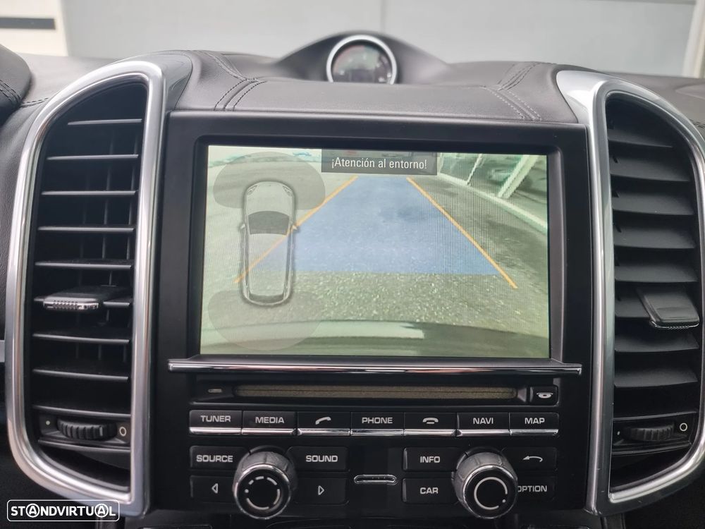 Porsche Cayenne Standard - 20