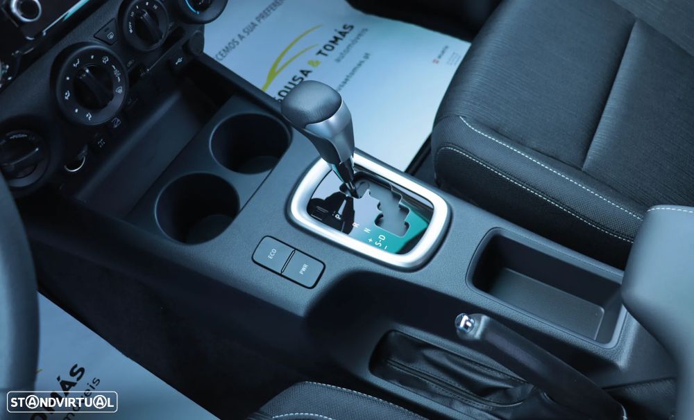 Toyota Hilux 2.4 D-4D 4WD CD CH Aut. - 22