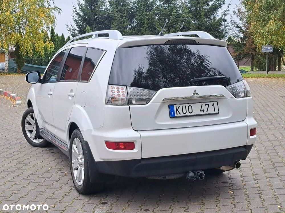 Mitsubishi Outlander - 7