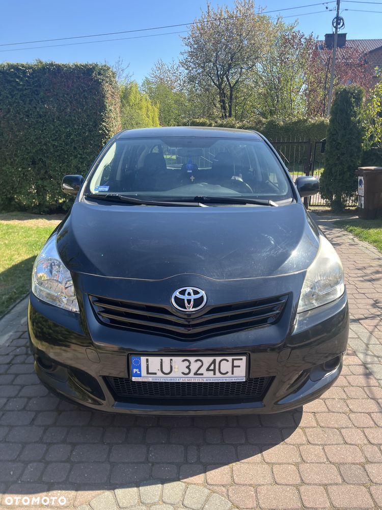 Toyota Verso 1.6 Luna - 1