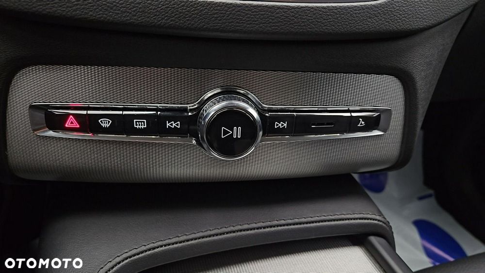 Volvo XC 90 B5 D AWD Plus Bright - 20