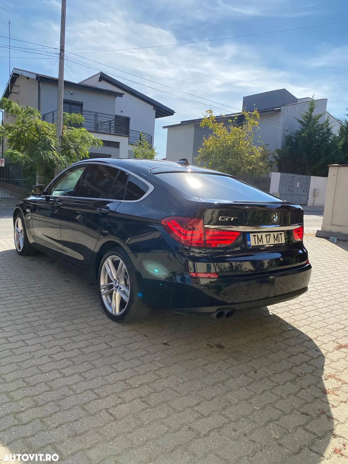 BMW Seria 5 530d xDrive Touring - 1