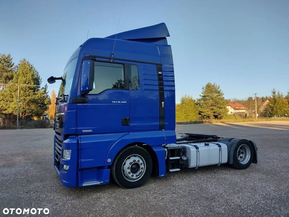 MAN TGX 18.460 Low Deck Mega - 14