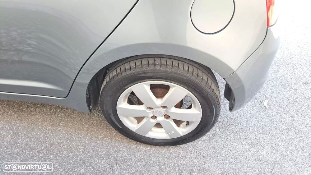 Suzuki Swift 1.3 DDiS GL - 18