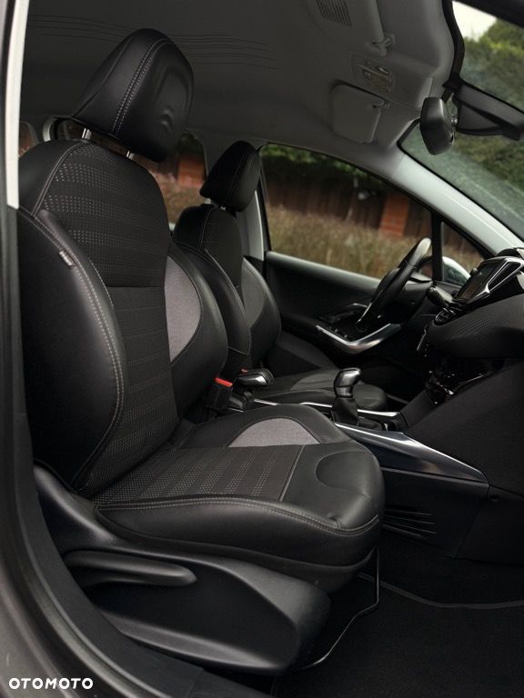 Peugeot 2008 1.6 VTi Allure - 33