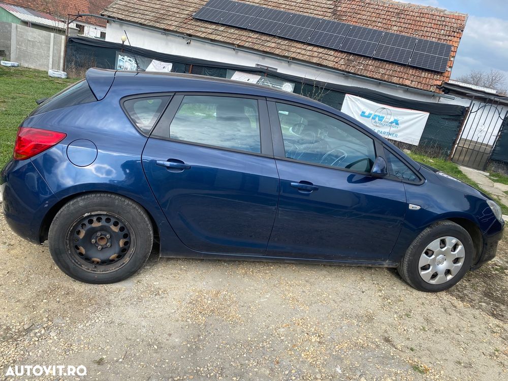 Opel Astra 1.6 - 5