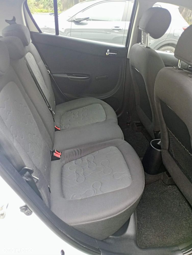 Hyundai i20 1.2 Edition Plus - 10