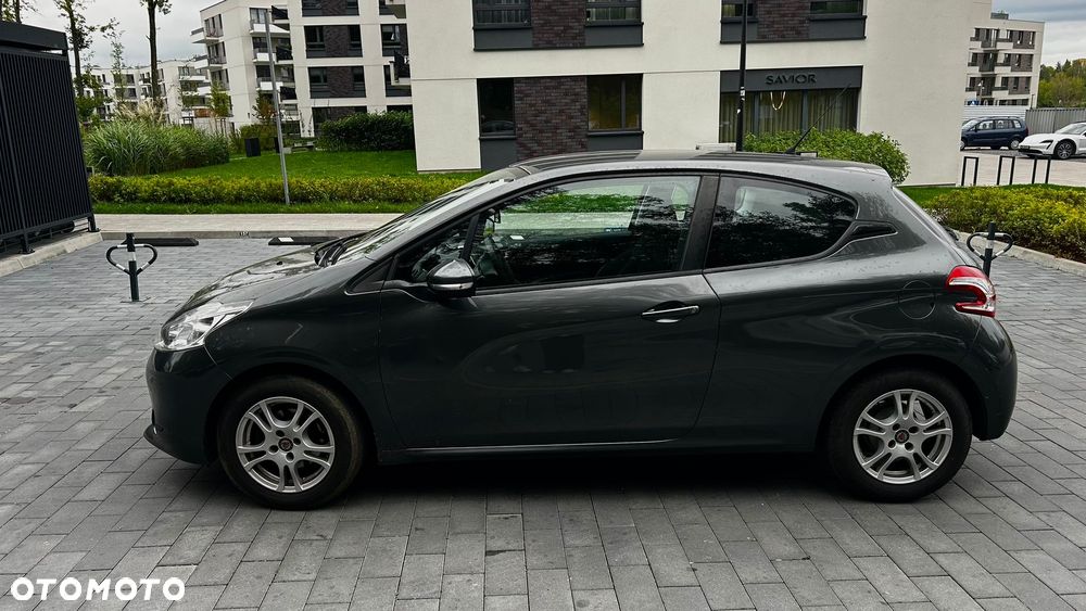 Peugeot 208 PureTech 82 Active - 16