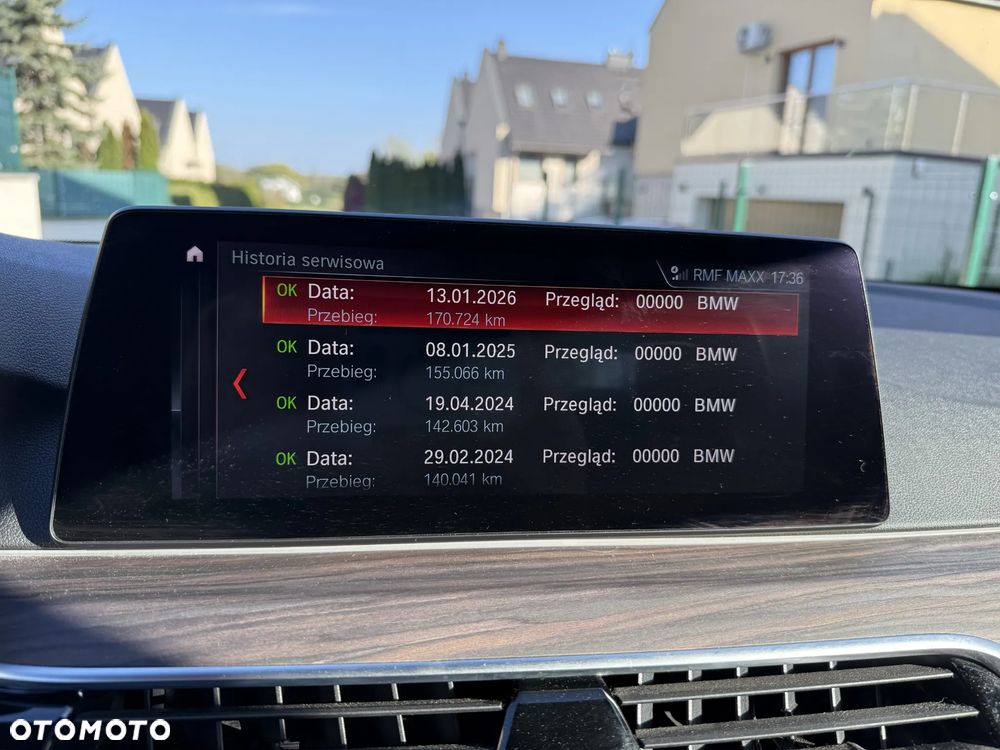 BMW Seria 5 520d xDrive M Sport sport - 32