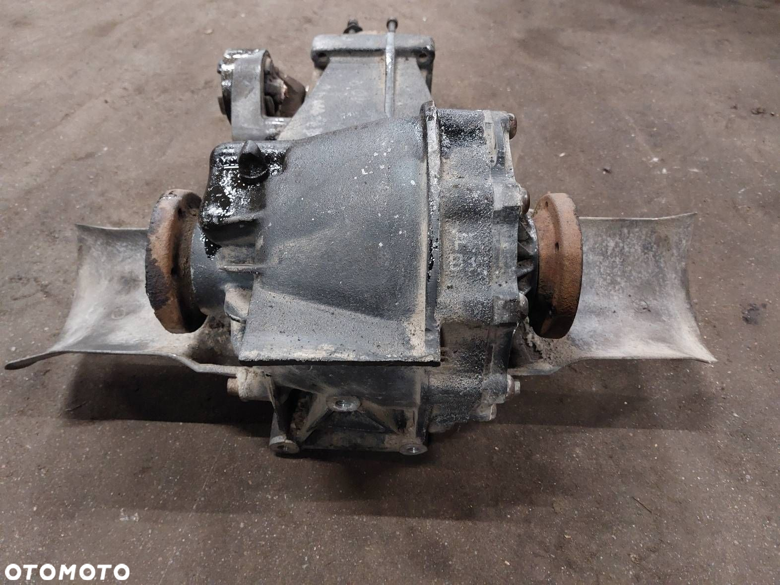 DYFERENCJAŁ DYFER VOLKSWAGEN PASSAT B5 2.8 V6 CUC - 3