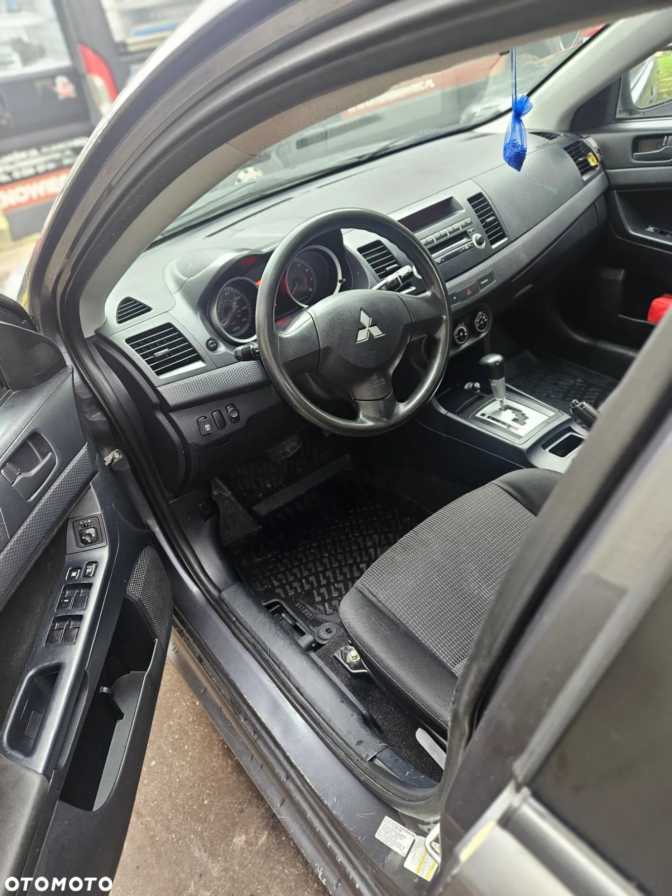 Mitsubishi Lancer - 15