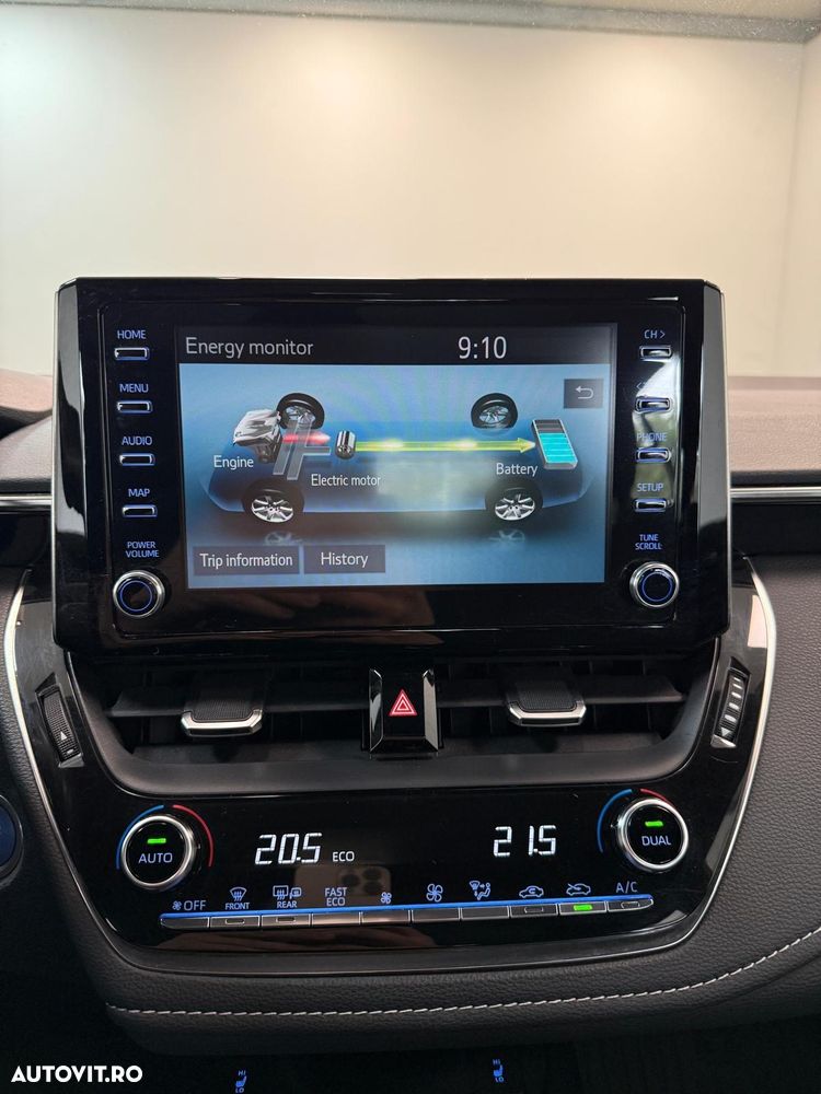 Toyota Corolla 1.8 HSD Dynamic - 12
