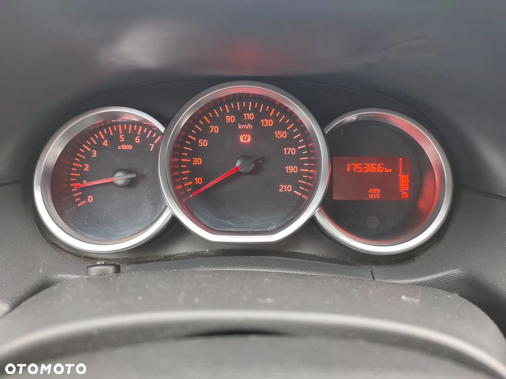 Dacia Duster 1.5 dCi Laureate 4x4 - 13