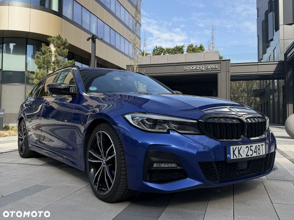 BMW Seria 3 320d xDrive Edition M Sport Shadow - 11