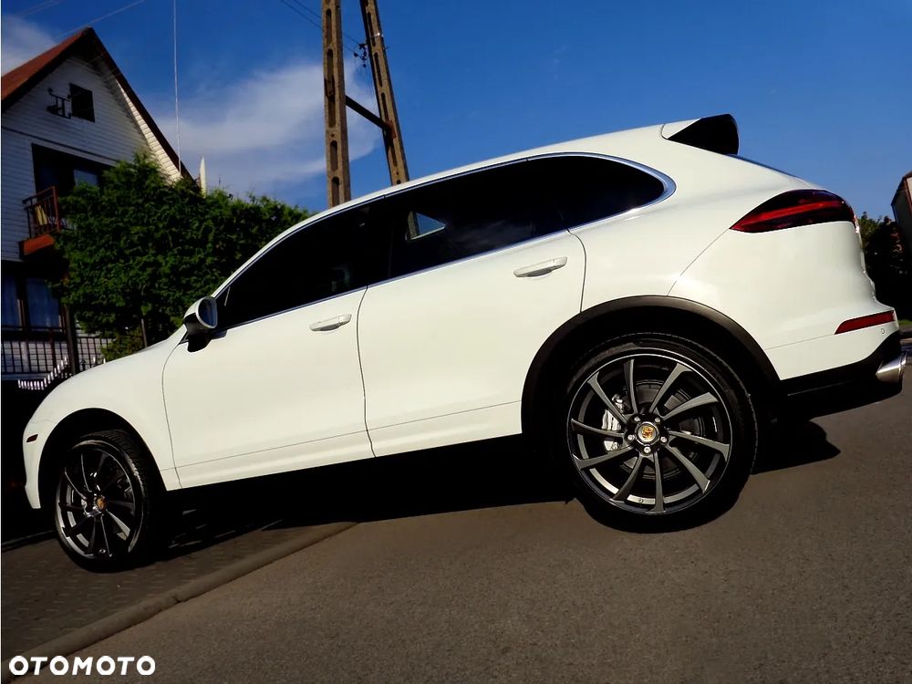 Porsche Cayenne - 8
