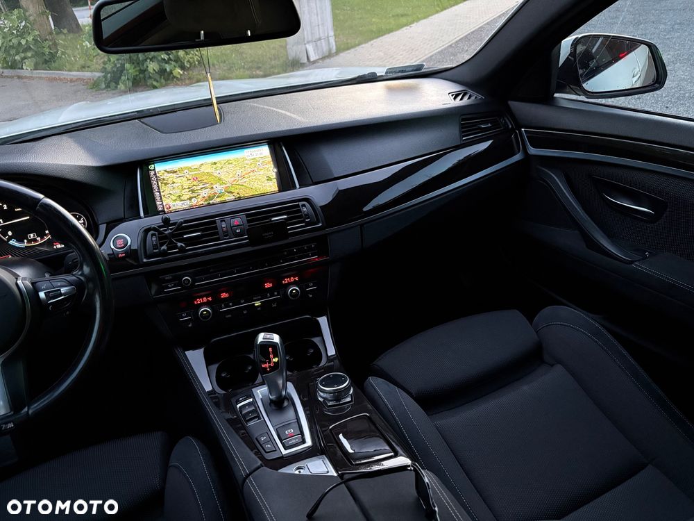 BMW Seria 5 525d xDrive - 19