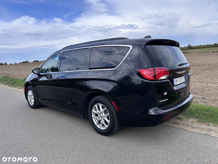 Chrysler Pacifica - 29