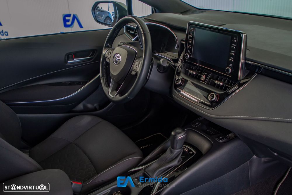 Toyota Corolla Touring Sports - 46