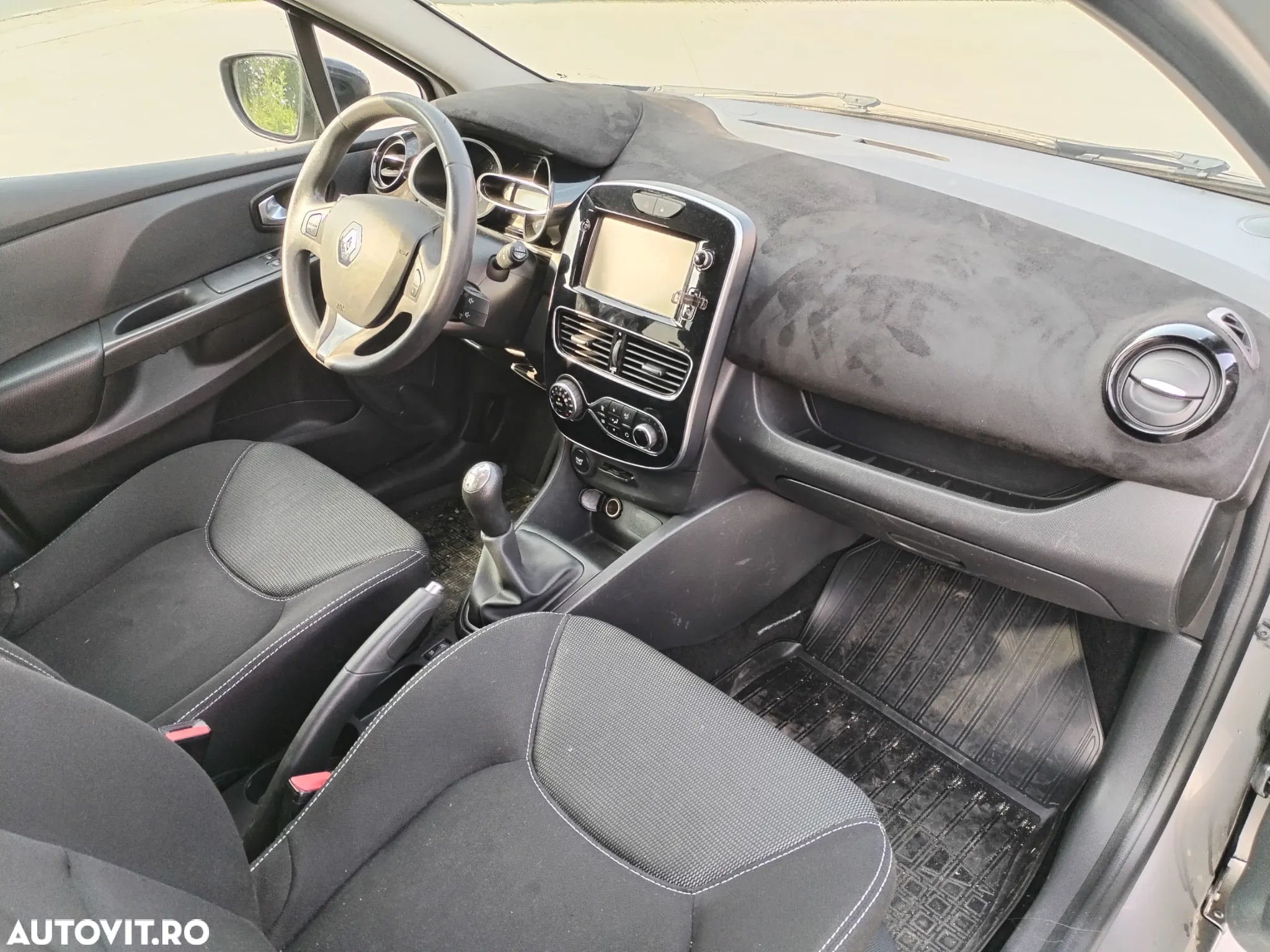 Renault Clio IV dCi Energy Intens - 15