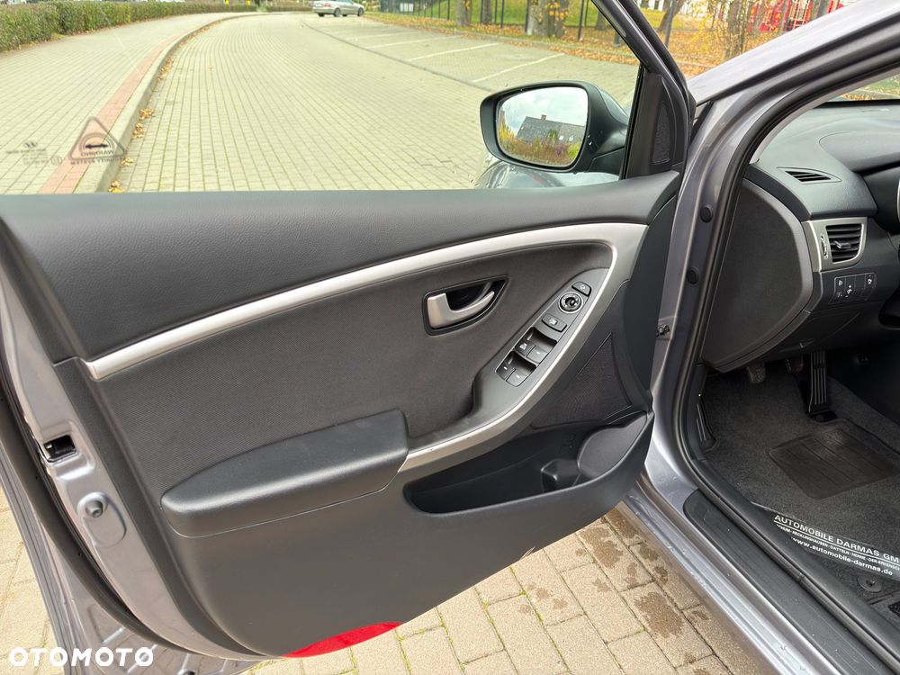 Hyundai i30 1.4 CRDi Premium - 17