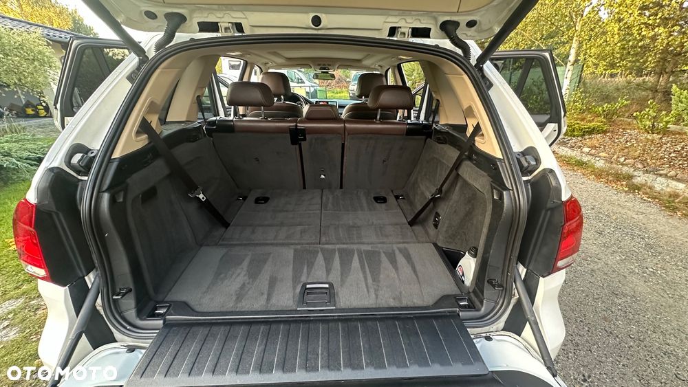 BMW X5 xDrive35i Edition Exclusive - 26