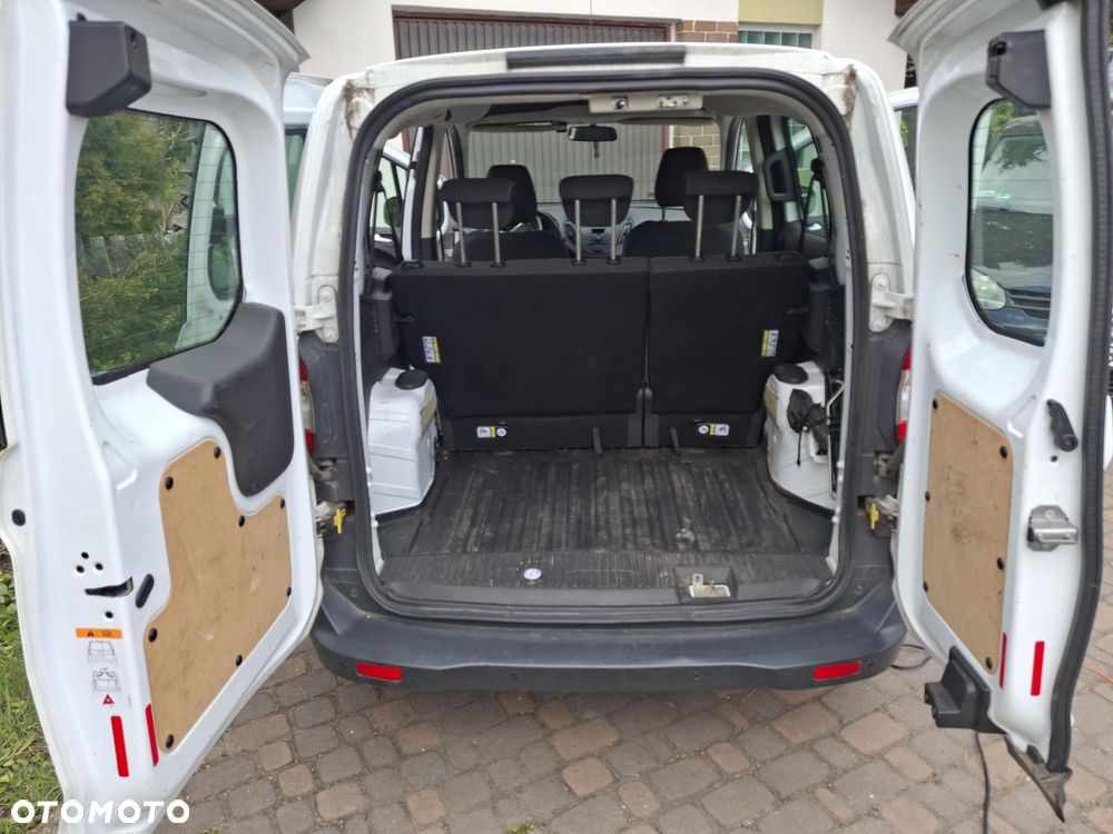 Ford Transit Courier - 9