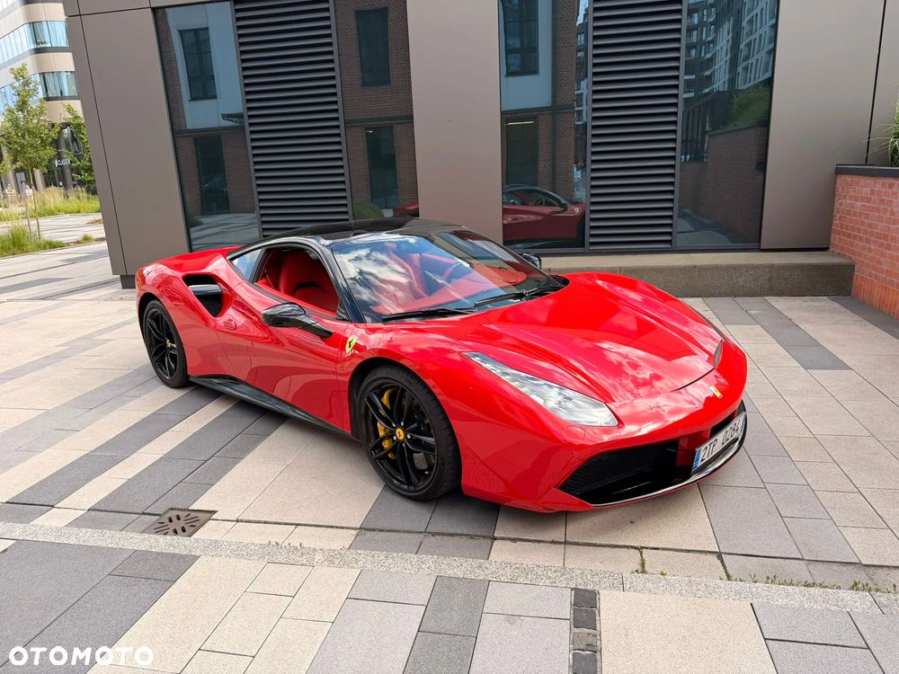 Ferrari 488 - 12